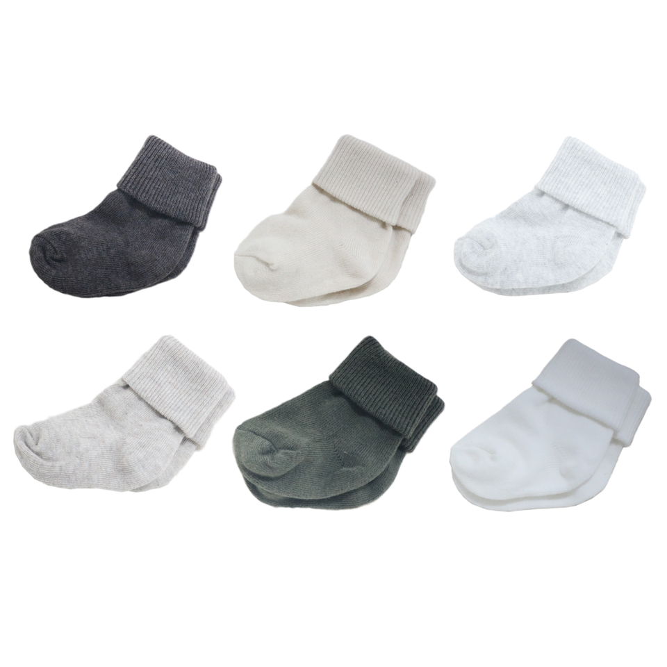 Baby Essentials: White Socks 6-Pack – Soft & Cozy