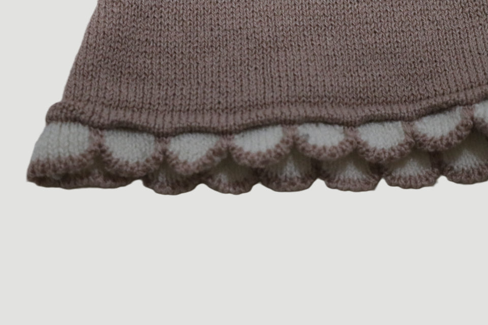Cozy Knit Baby Set – 3-Piece Outfit with Hat